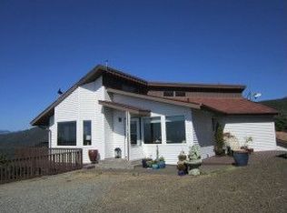 404 Crest Ter, Rockaway Beach, OR