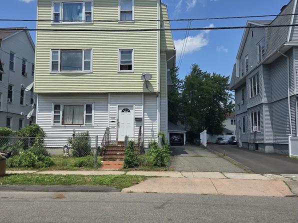 30-32 Wayland Street, Hartford, CT 06114