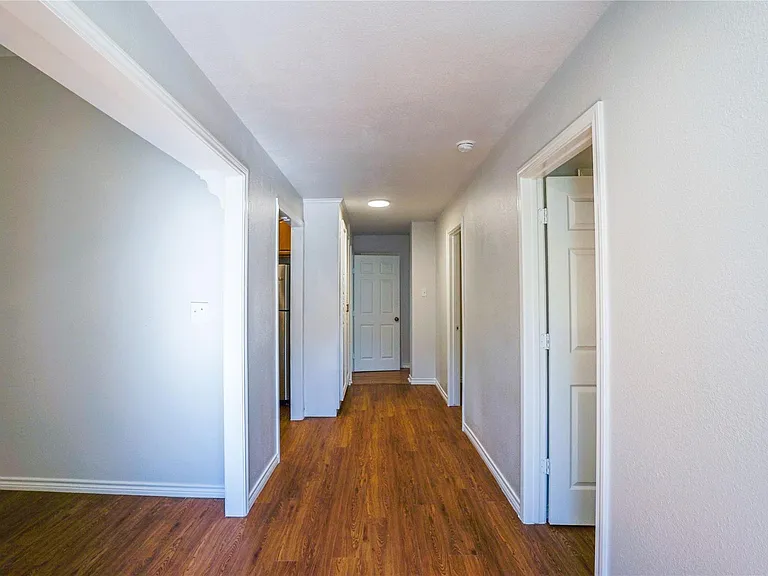 1412 Postoffice #A — Photo 3
