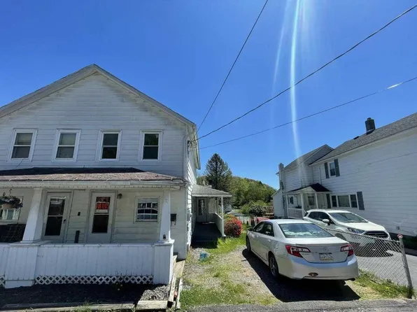 222 Honey Pot St, Nanticoke, PA 18634