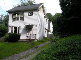 99 Jonestown Rd, Oxford, NJ 07863