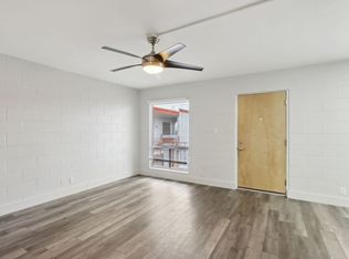 Venture on 52nd, Phoenix, AZ 85018