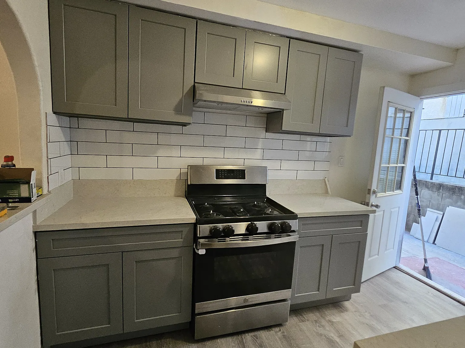 2 bed, 1100 sqft, $3,500 — Photo 3