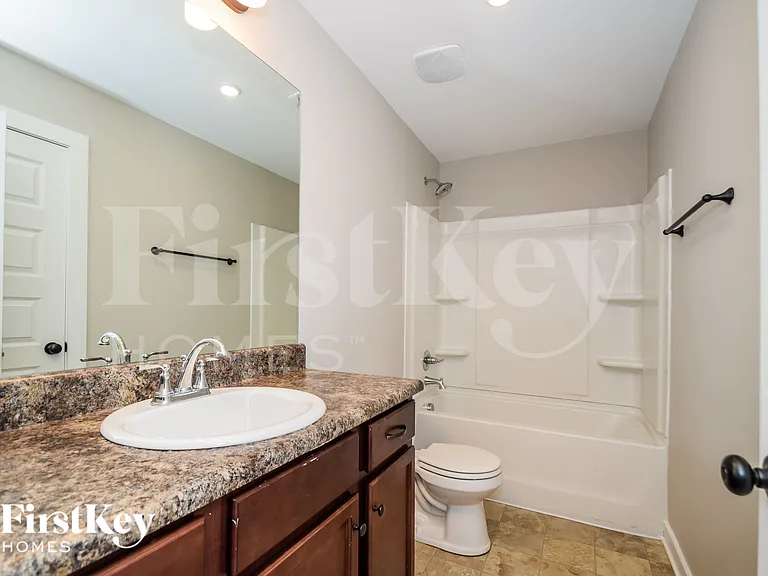 583 Kincaid Cove Ln — Photo 17