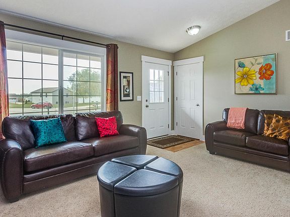 3rd image of 3572 Paige Dr