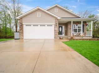 10304 Herrington Dr, Aurora, OH 44202