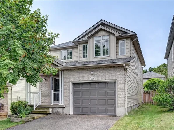 619 Mountain Maple Ave, Waterloo, ON N2V 2P4