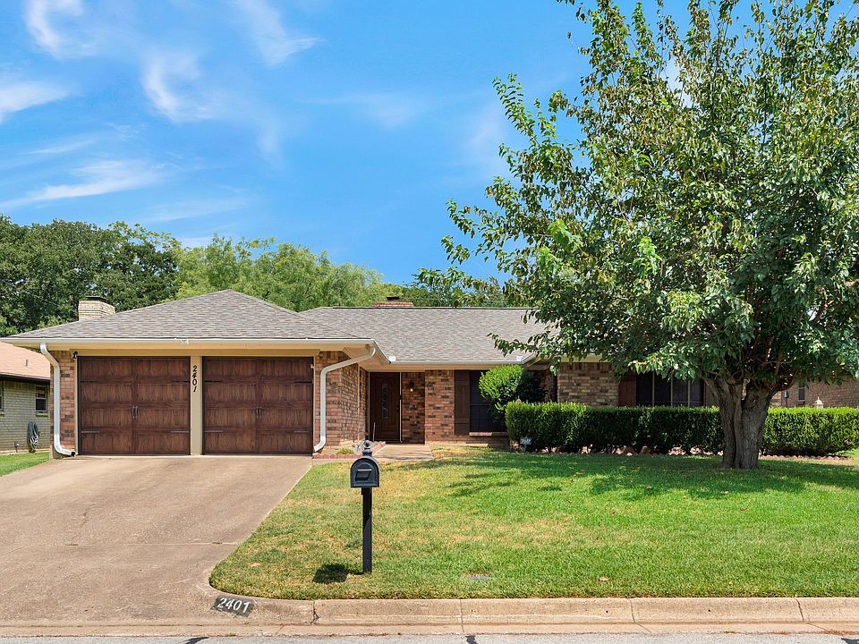 2401AvonhillDr-5.jpg
