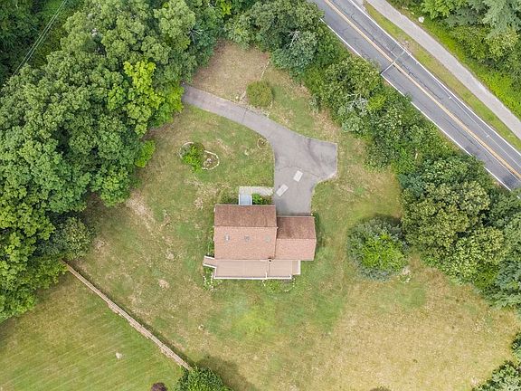 3rd image of 103 Birch Rd