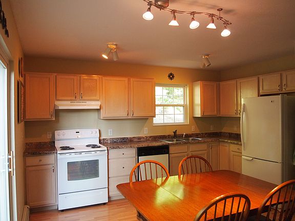 3rd image of 3485 Blackwood Dr