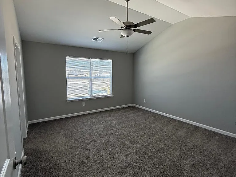 141 Candy Apple Ln — Photo 15