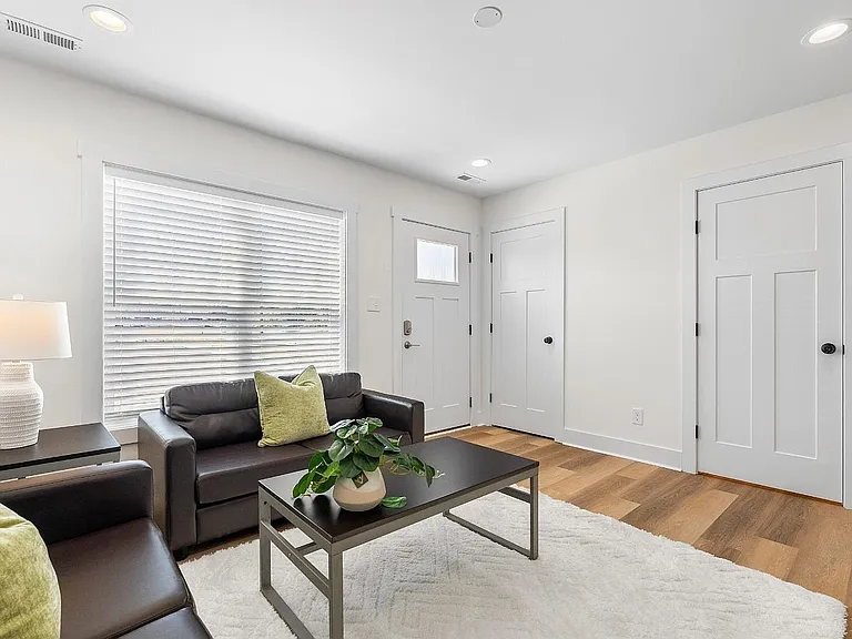 1600 Wards Ferry Rd #1207 — Photo 2