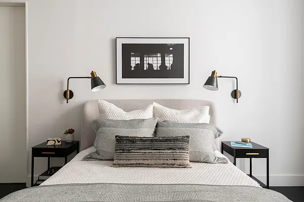 Sold by Reuveni LLC | media 12