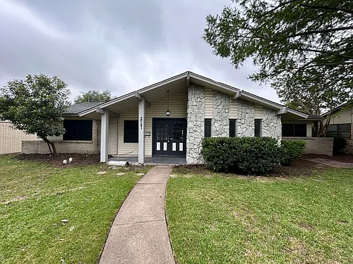 2021 Aloha Dr Photo 1