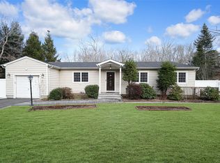 375 Pond Path, East Setauket, NY 11733