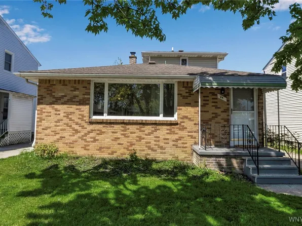 24 Leonore Rd, Amherst, NY 14226