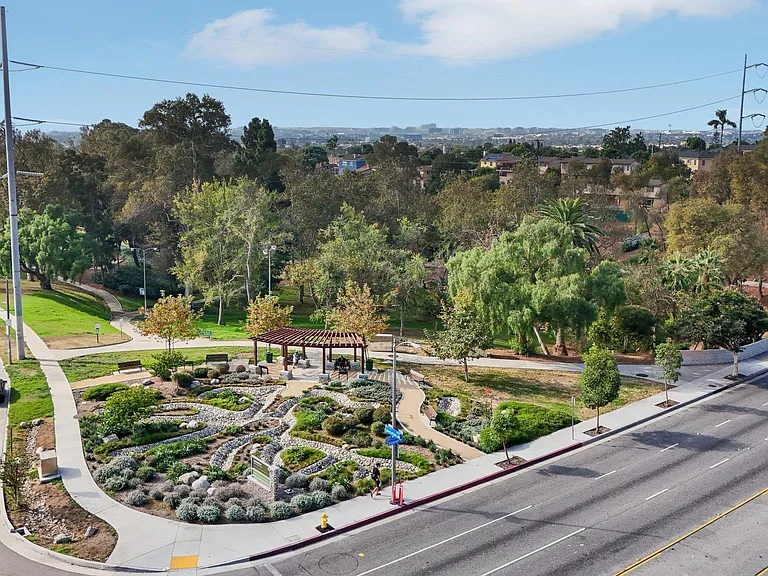 Ladera Apartments — Photo 39