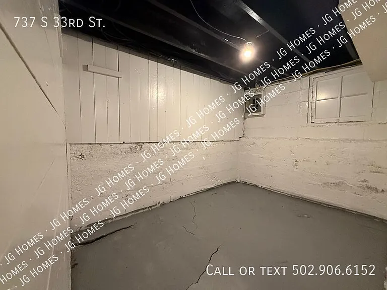 737 S 33rd St — Photo 35