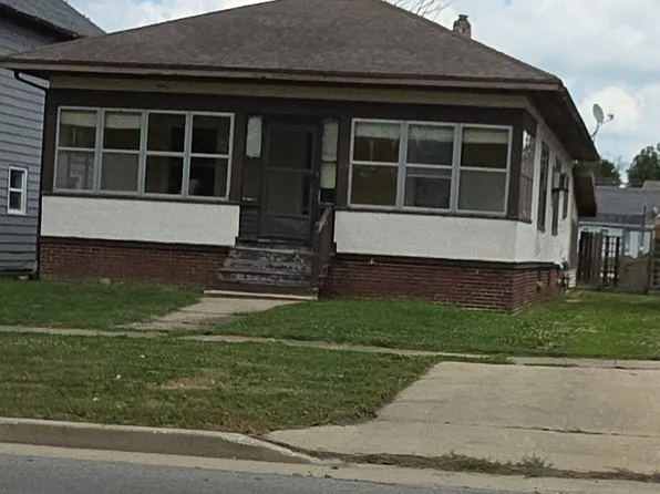 314 N Market St, Hoopeston, IL 60942