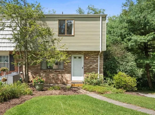 2000 Denning Way, North Versailles, PA 15137
