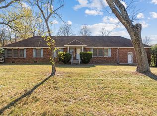 633 McMurray Dr, Nashville, TN 37211