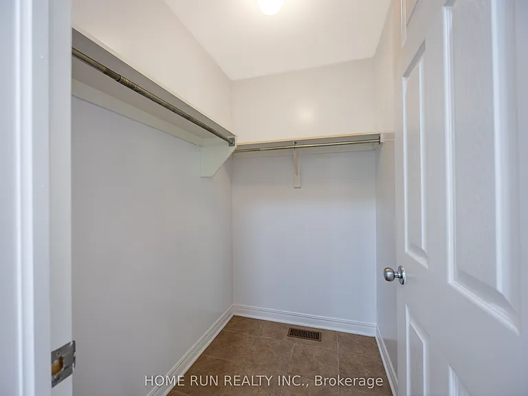 281 Goldridge Dr — Photo 5