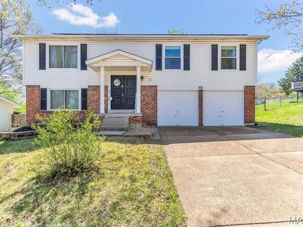 2192 Meadow Dr, Barnhart, MO 63012