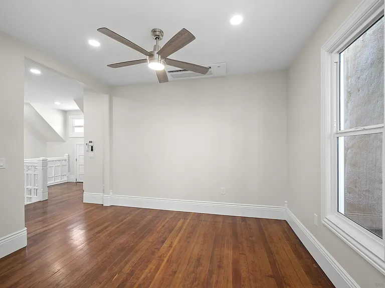 2253 Brant St — Photo 6