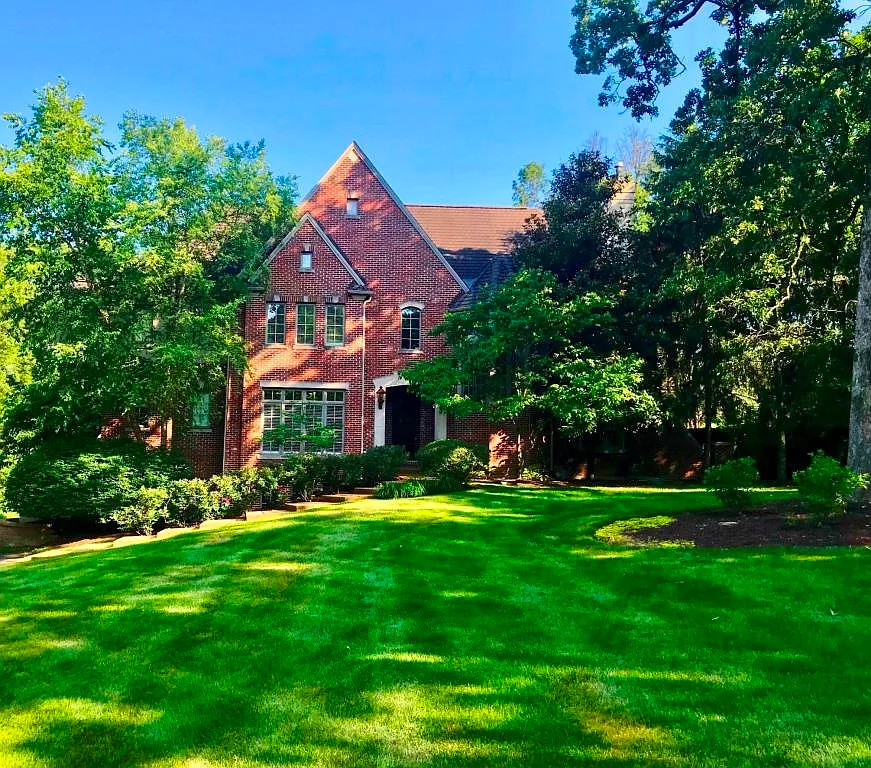 32 Fair Oaks Dr photo 1