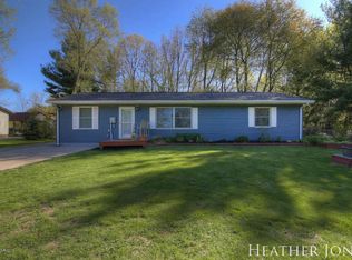 3858 E Shore Dr, Stanton, MI 48888