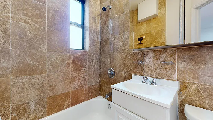 Rented by Bond New York | media 6