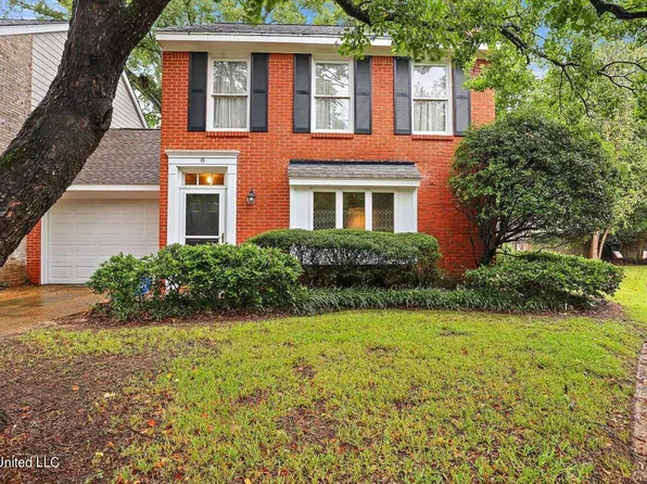 8 Oakford Ct, Jackson, MS 39211