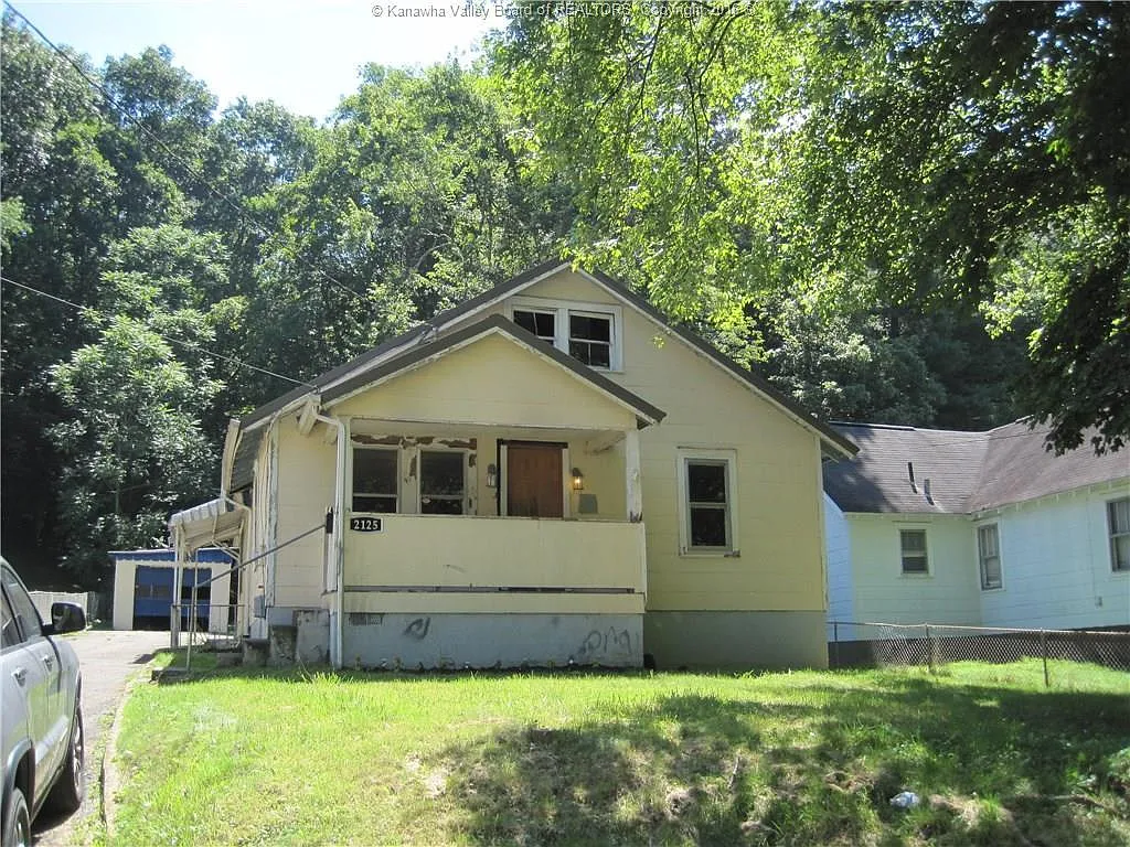 2125 Zabel Dr photo 1