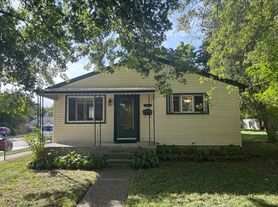 5460 Kingston St, Dearborn Heights, MI