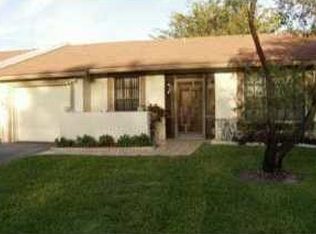 5256 Breadfruit Cir, Delray Beach, FL 33484