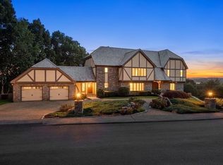 12 Jefferson Rd, Westborough, MA 01581