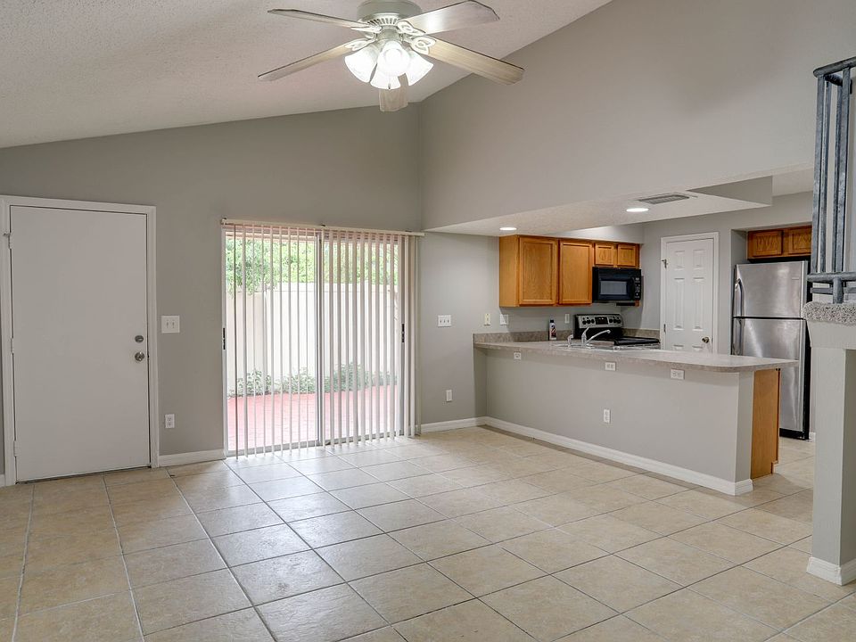 1st image of 1818 Vicksburg Way #1818