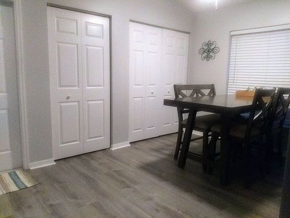 2nd image of 2826 Woodland Dr