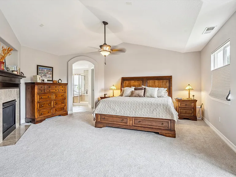 5984 W Hoover Ave — Photo 14