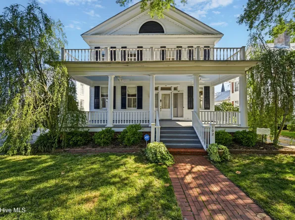 102 W Gale Street, Edenton, NC 27932