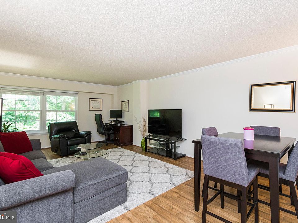 1st image of 7700 Tremayne Pl APT 114