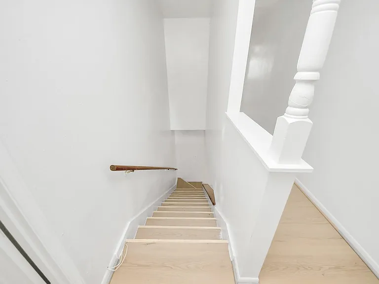 9131 Rentur Dr — Photo 16