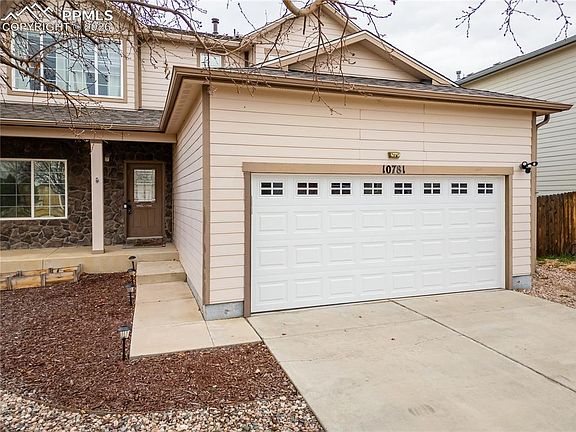 3rd image of 10781 Deer Meadow Cir