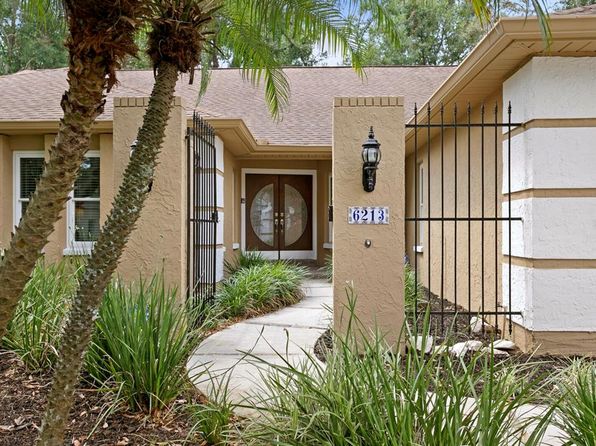 6213 S Queensway Dr, Temple Terrace, FL 33617