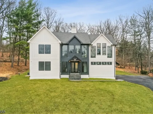 40 Gentian Lane, Watchung Boro, NJ 07069