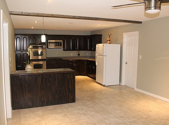 5th image of 3508 Avenue F