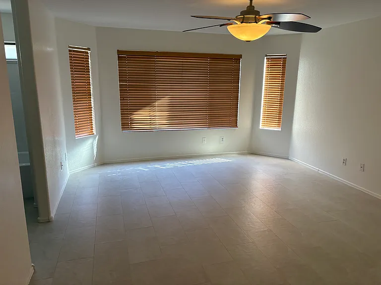 3812 W Fallen Leaf Ln — Photo 9