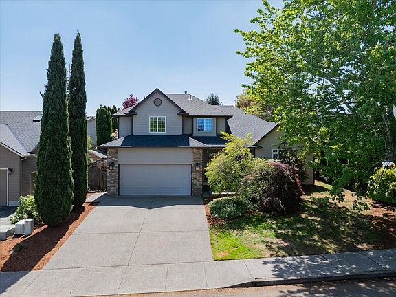 2nd image of 2696 Eastlake Dr SE