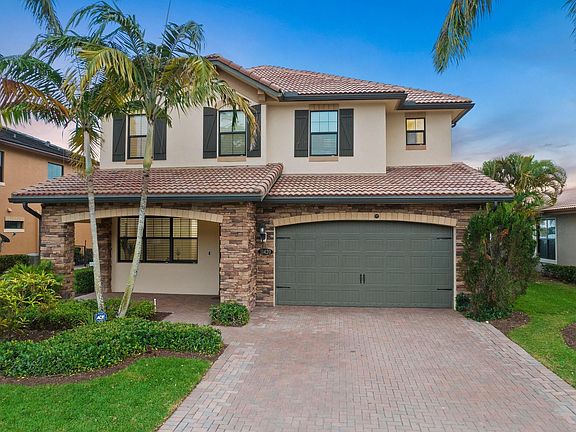 3rd image of 11420 Carrington Avenue