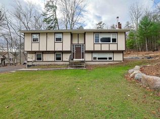 51 Patrick Dr, Bloomingburg, NY